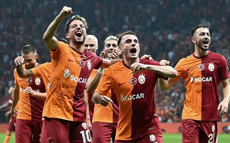 Galatasaray, Şampiyonlar Ligi'nde Play-off Mücadelesine Hazırlanıyor