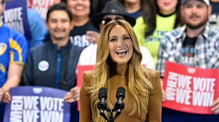 Jennifer Lopez, “Bu topraklar hepimizin” diyerek Trump’a karşı duruşunu ortaya koydu.