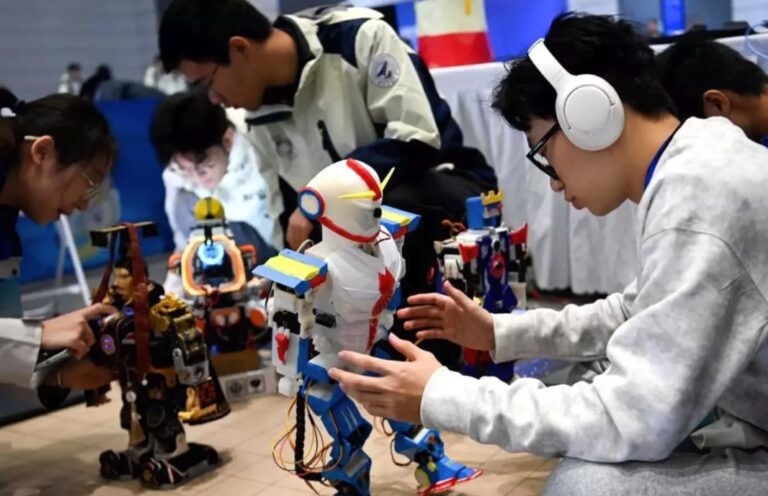 Xi’an’da 2024 Çin Robot Yarışması Büyük İlgi Gördü: 200 Üniversiteden 1.700 Takım Kıyasıya Yarışıyor