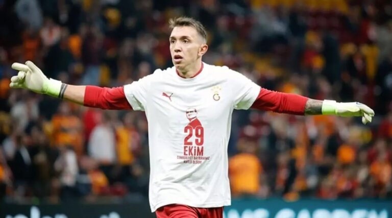 Galatasaray, Muslera’nın Yerine 20 Kaleci Adayını Değerlendiriyor!