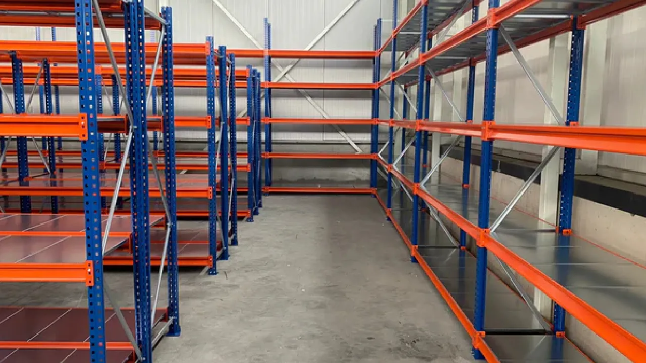 Palet Raflarıyla Depolama Alanında Fark Yaratın