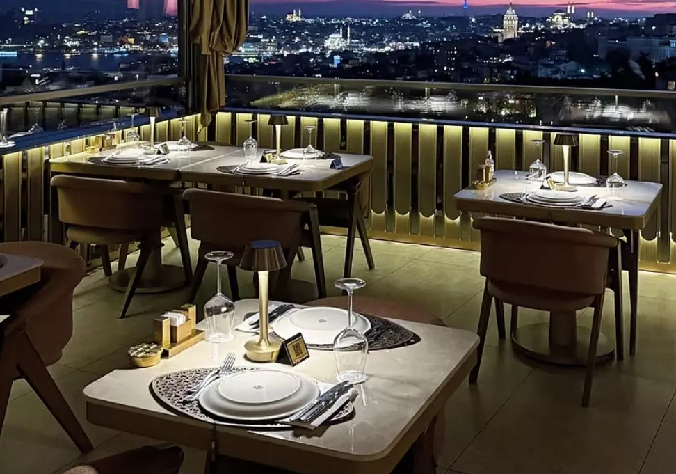 Beyoğlu Restoran Arayanlara Özel Bir Durak N’Evet İstanbul