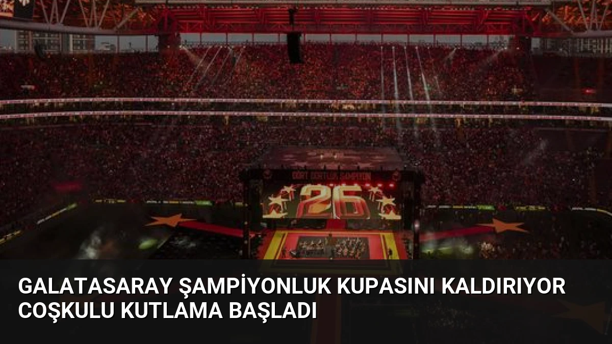 Galatasaray Şampiyonluk Kupasını Kaldırıyor Coşkulu Kutlama Başladı